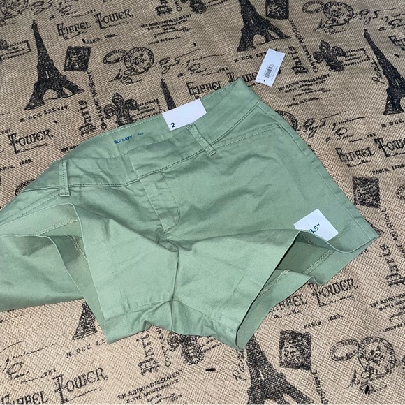 Old Navy NWT! Pixie Olive Green Chino Short Size 2 - Picture 12 of 12